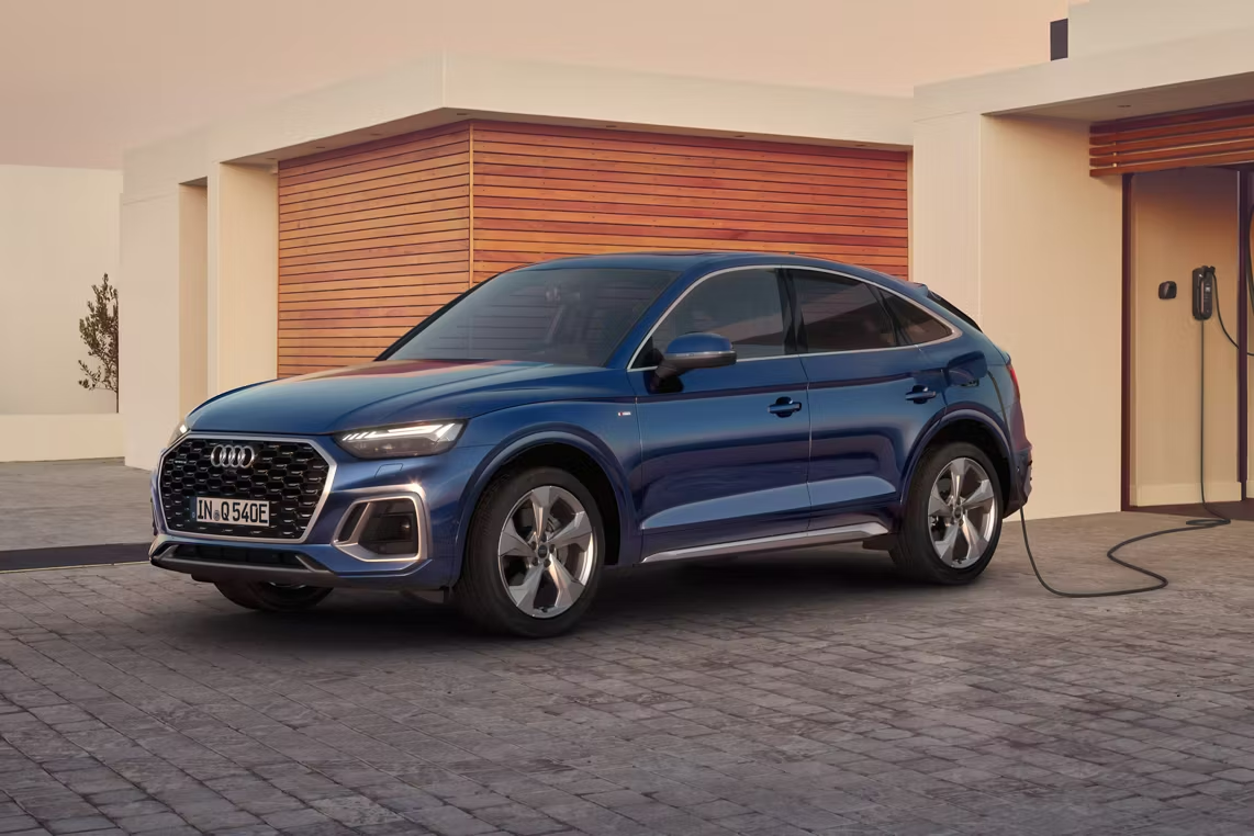 Renting Audi Q5 Sportback electrico